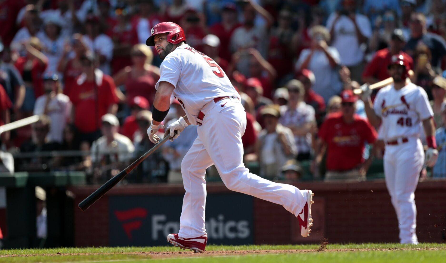Cardinals beat Reds 5-1 in first game of doubleheader